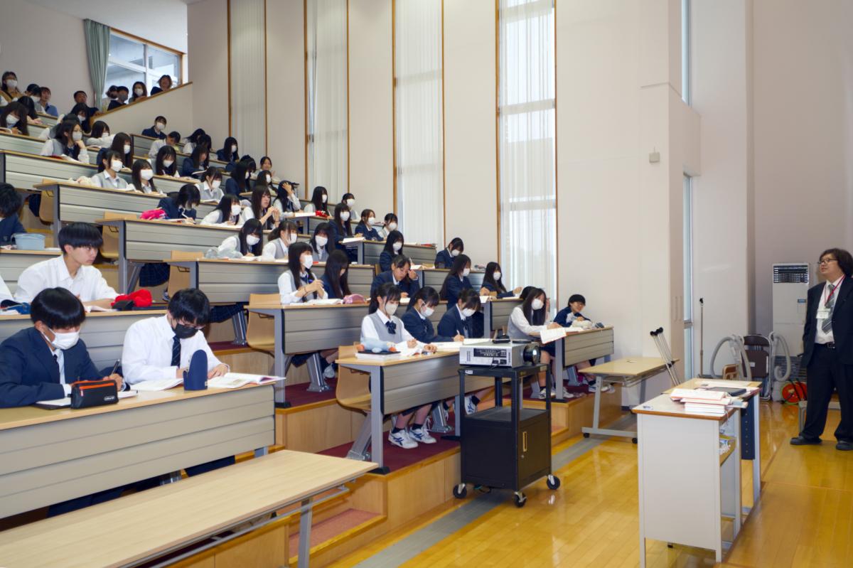 授業参観（地歴公民）