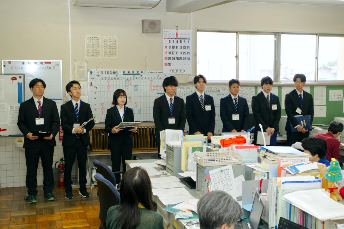 未来の先生がやってくる！　教育実習生が母校・下館二高で奮闘中！