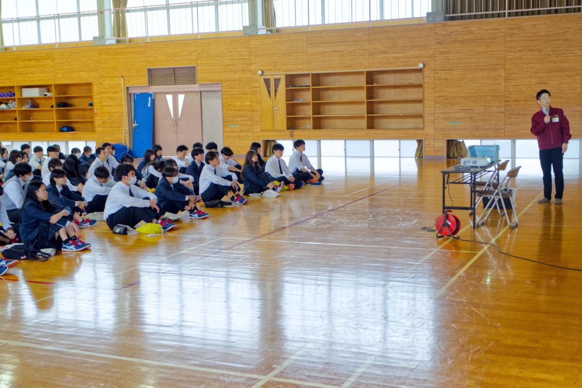 心に憧れの種がまかれた日 ～１年生対象「早期キャリア講座」～