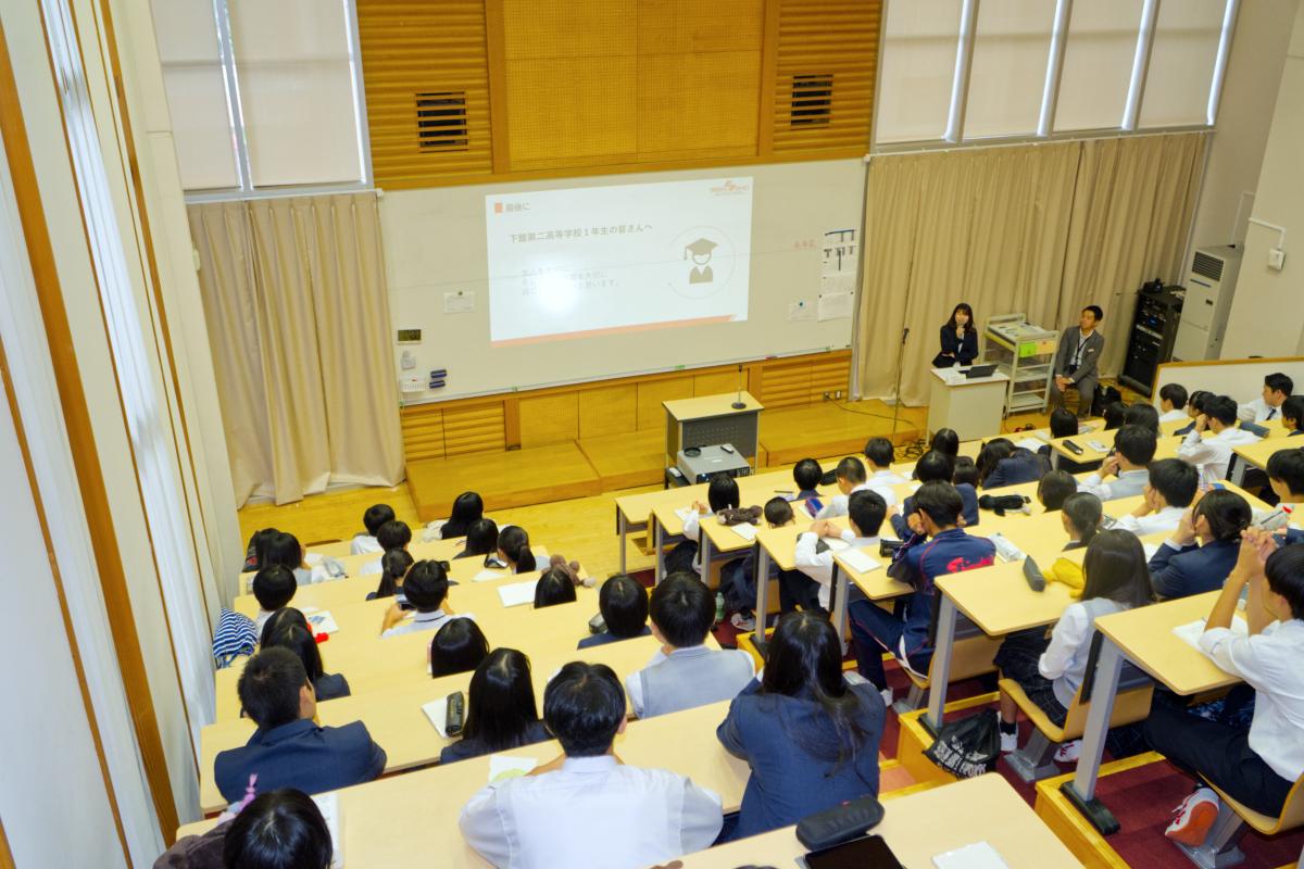 心に憧れの種がまかれた日 ～１年生対象「早期キャリア講座」～