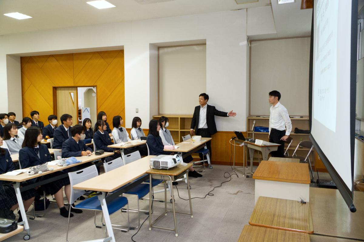 心に憧れの種がまかれた日 ～１年生対象「早期キャリア講座」～