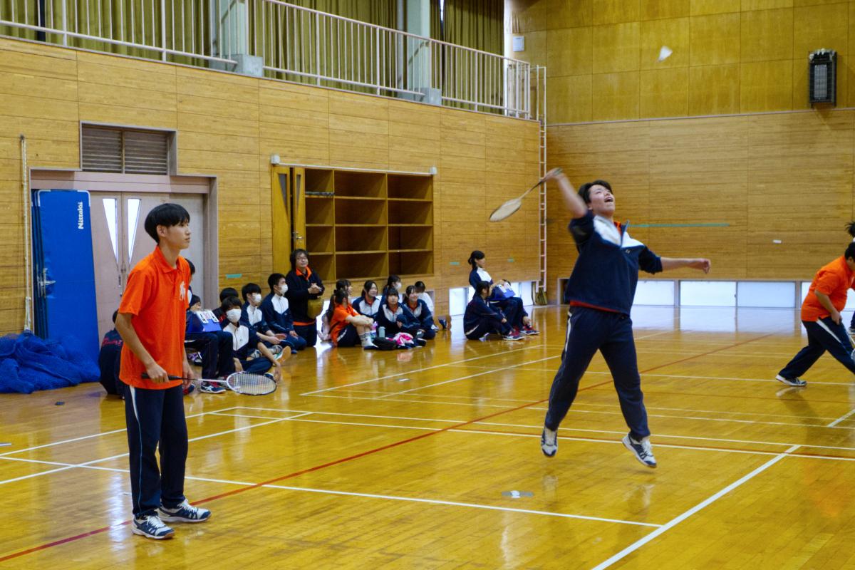 曇り空を吹き飛ばす熱気！ 若き力が躍動した弐翔祭・球技大会
